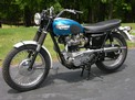 1966 Triumph TR6C Blue white fenders and stripes Bernier 508 001